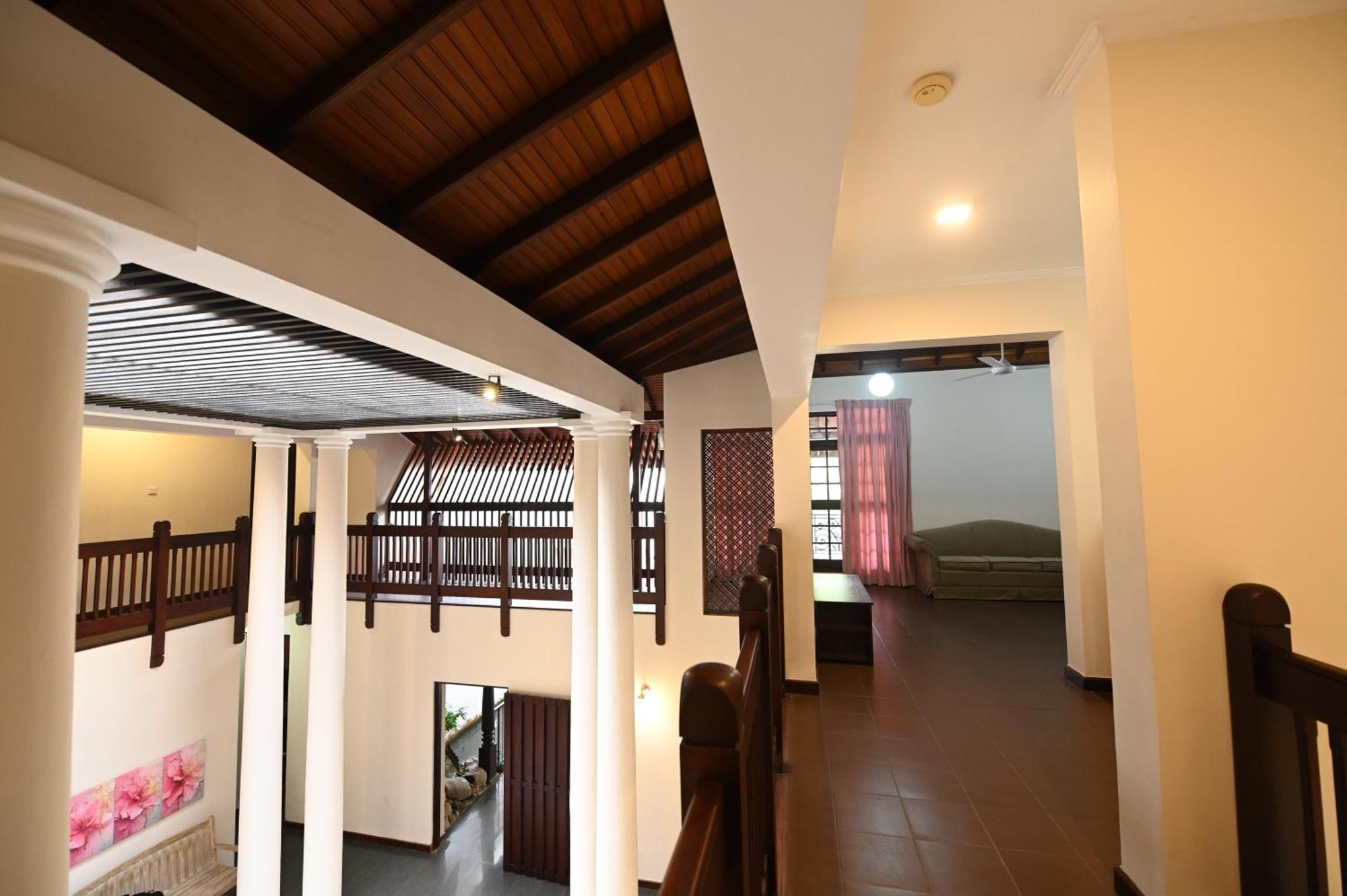 Serene Manor Баттарамулла Экстерьер фото